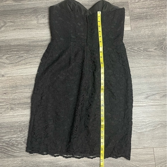 David’s Bridal Short Strapless All Over Lace Dress 0132 - Picture 5 of 13